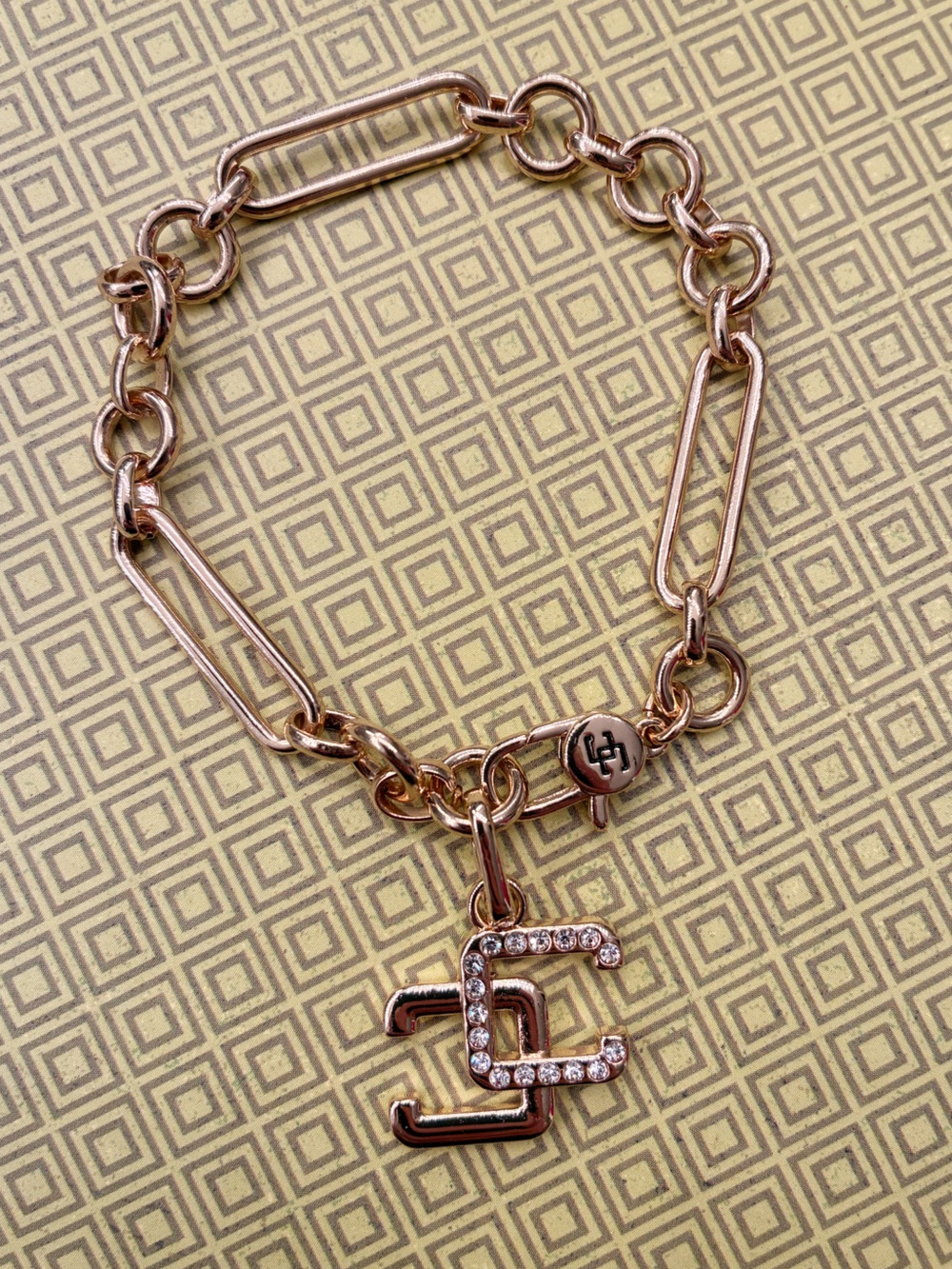 [ nwot ] Chico’s Link Bracelet w/ Crystal “CC” Charm